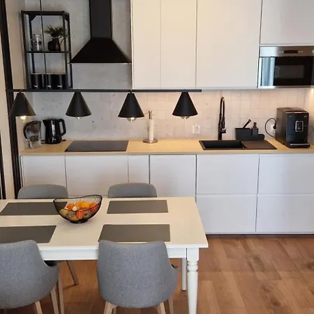 Apartment Artyleryjska Z Parkingiem I Rowerami Kolberg